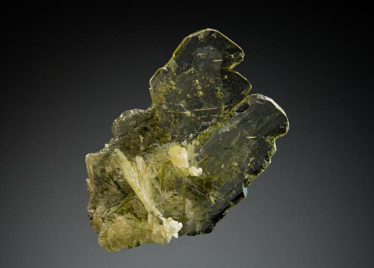 TITANITE